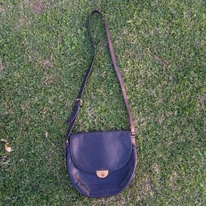 🌿🧡 Fossil Leather Crossbody Bag 🧡🌿